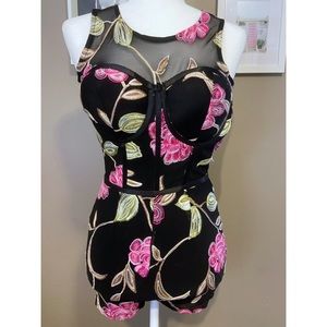 Fashion Nova Embroidered Sleeveless Romper Sz XS